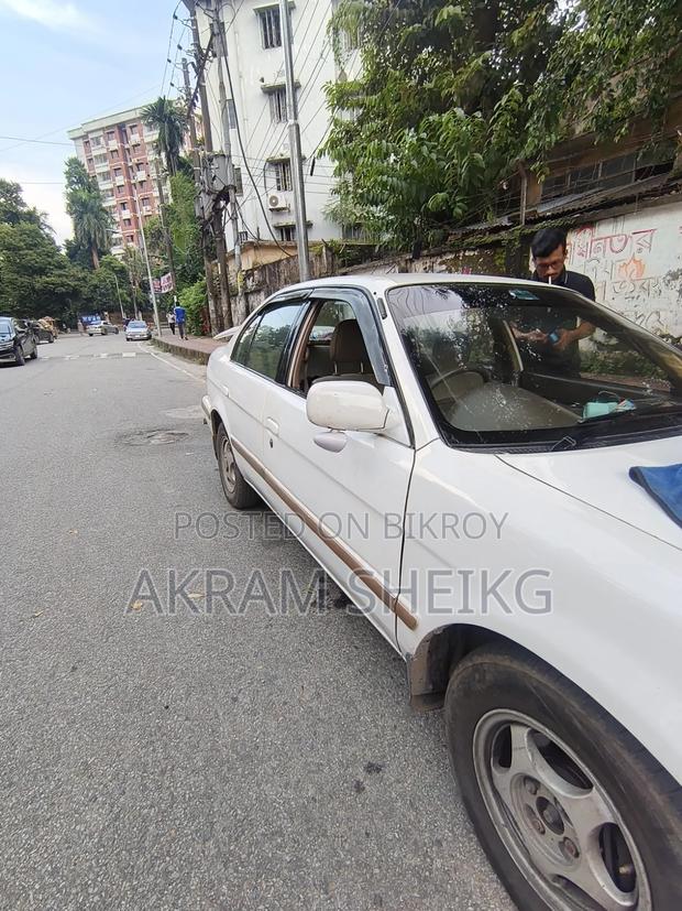Toyota Corsa 1999 White