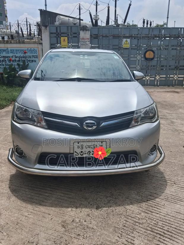 Toyota Corolla Fielder 1.5 Petrol FWD 2012 Silver