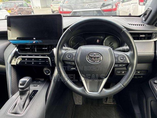 Toyota Harrier 2.0 2021 Gray