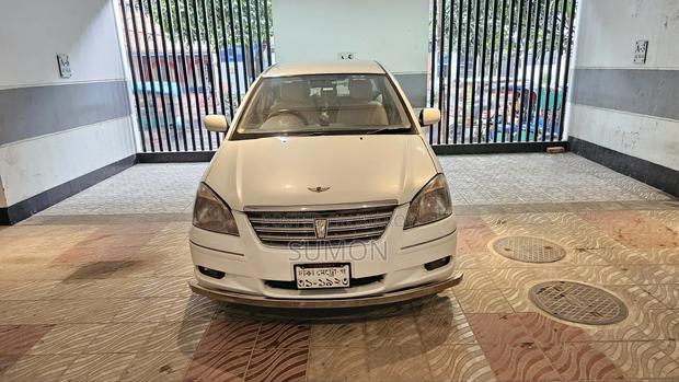 Toyota Premio 2005 White