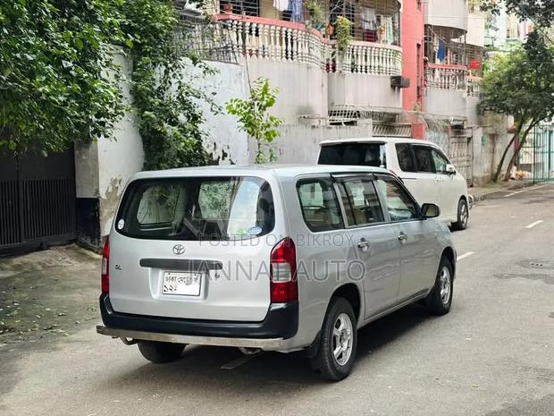 Toyota Probox 2004 Silver