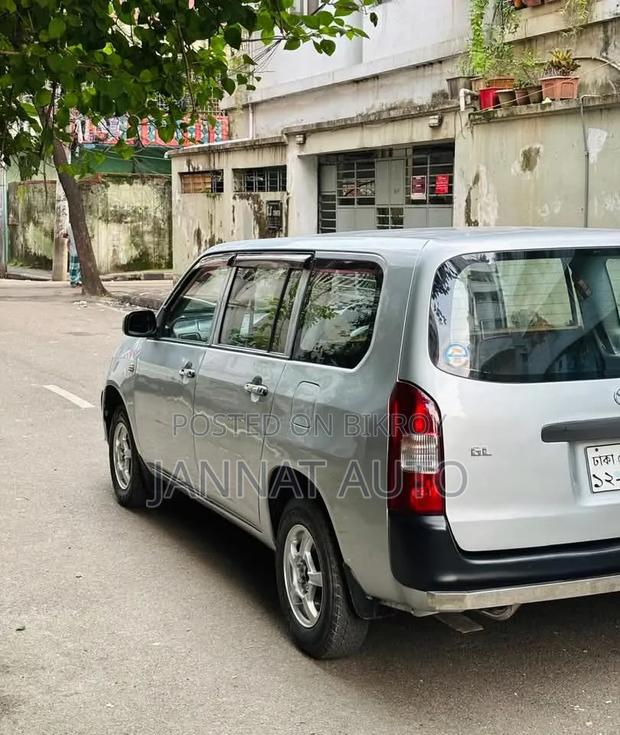 Toyota Probox 2004 Silver