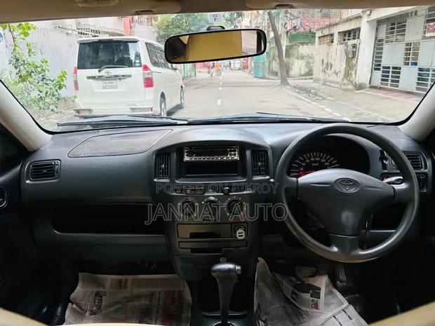 Toyota Probox 2004 Silver