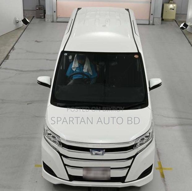 Toyota Noah 2021 Pearl