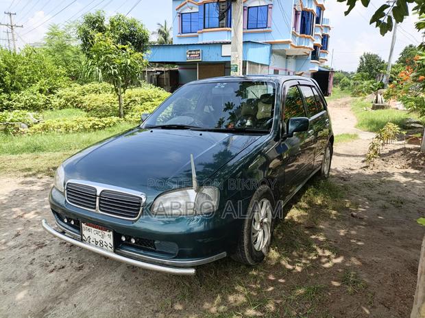 Toyota Starlet 2000 Green