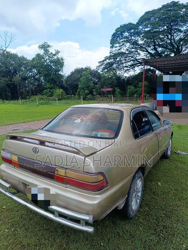 Toyota Corolla Automatic 1994 Gold