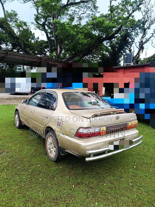 Toyota Corolla Automatic 1994 Gold