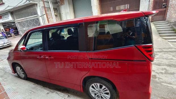 Toyota Noah 2023 Red