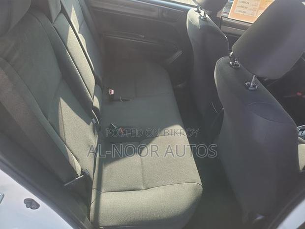 Toyota Corolla Fielder 1.5 Hybrid FWD 2021 White