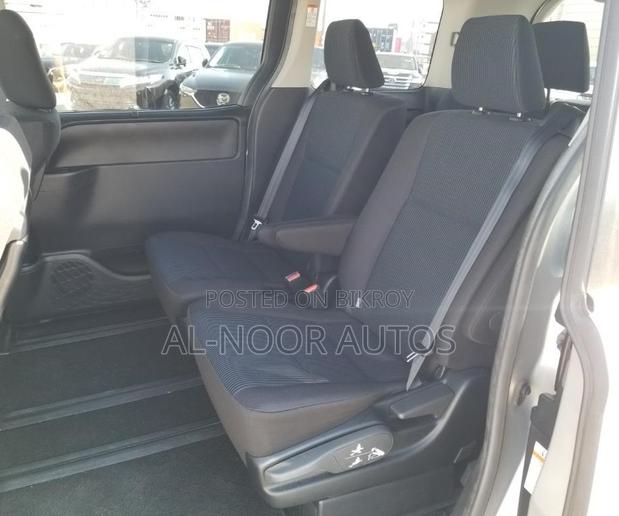 Toyota Noah 1.8 FWD Hybrid (7 Seater) 2021 Silver