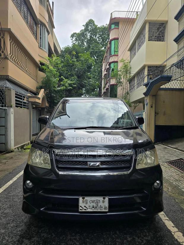 Toyota Noah 2.0 FWD (8 Seater) 2003 Black