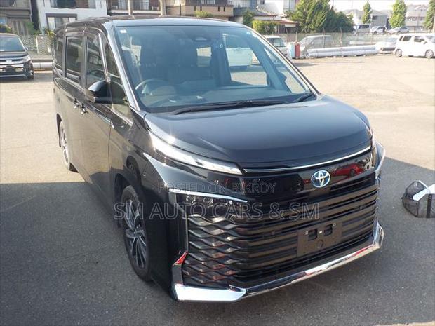 Toyota Voxy 2023 Black