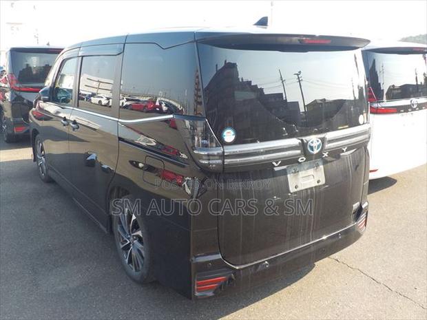 Toyota Voxy 2023 Black