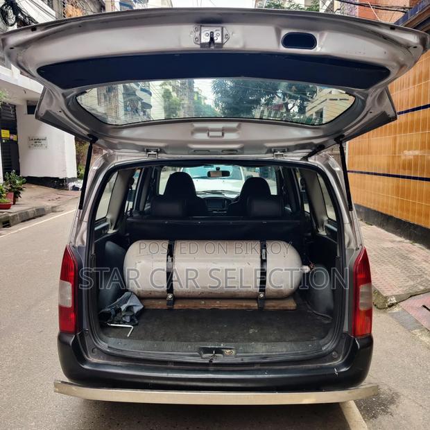 Toyota Probox 2004 Silver