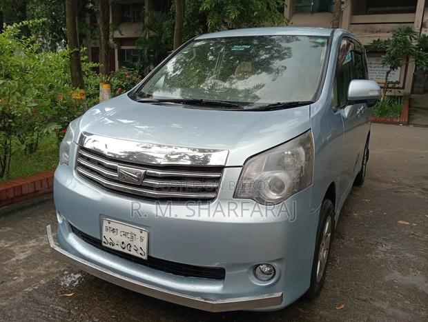 Toyota Corolla 2012 Blue