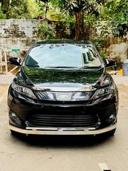 Toyota Harrier 2.0 2014 Black for sale