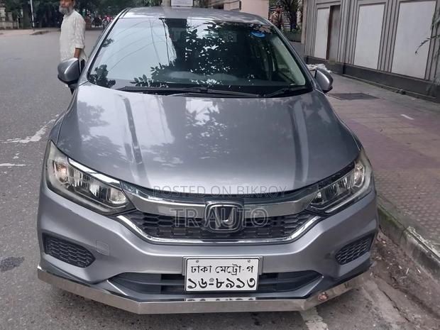 Honda Grace 2018 Silver