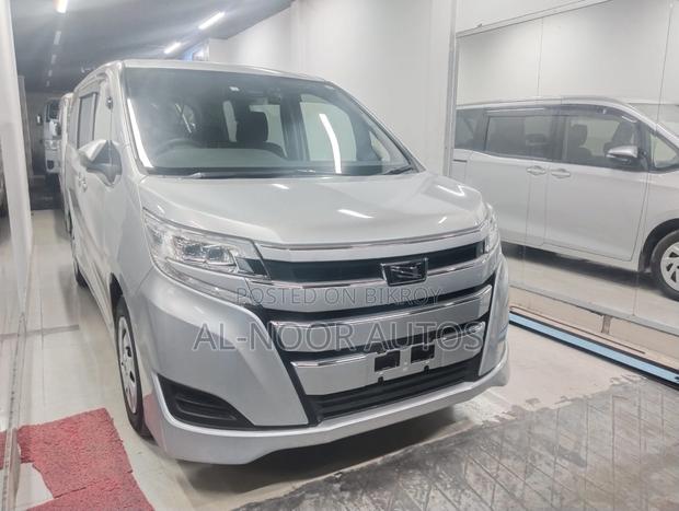 Toyota Noah 2.0 FWD (8 Seater) 2020 Silver