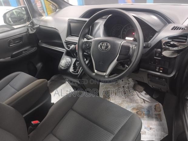 Toyota Noah 2.0 FWD (8 Seater) 2020 Silver