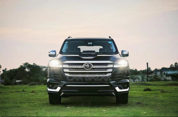 Toyota Land Cruiser LC300 2021 Black