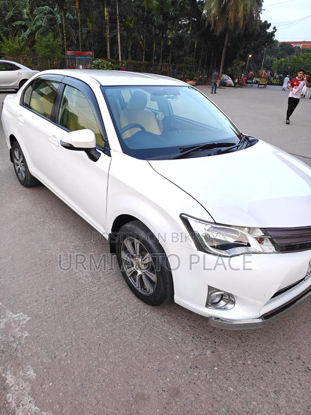Toyota Axio 2012 Pearl