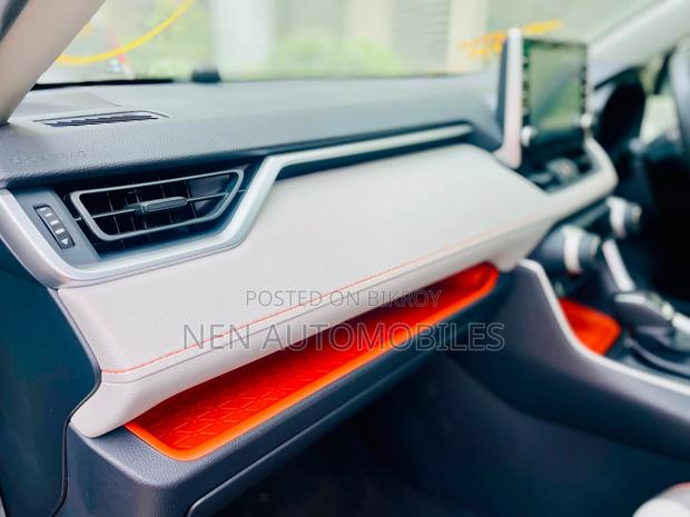 Toyota RAV4 Adventure 2022 Gray