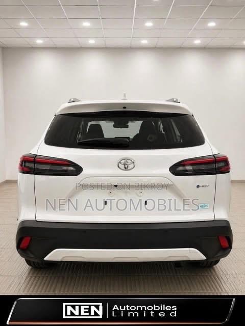 New Toyota Corolla Cross 2025 White