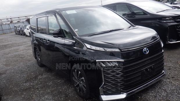 Toyota Voxy S-Z 2WD 7-Seater 2023 Black