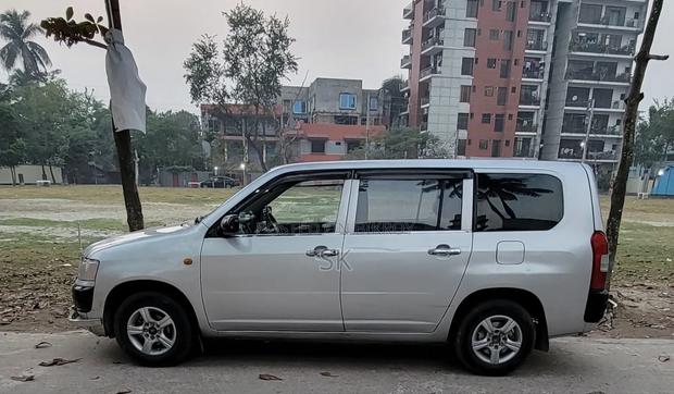 Toyota Probox 2003 Silver