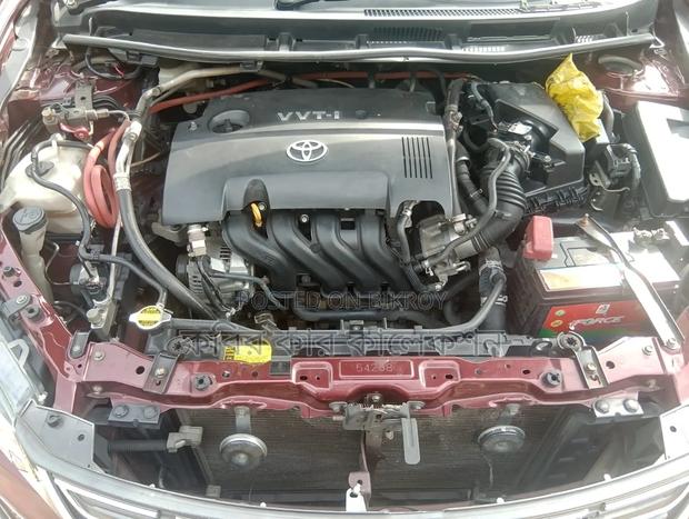 Toyota Premio 2013 Maroon
