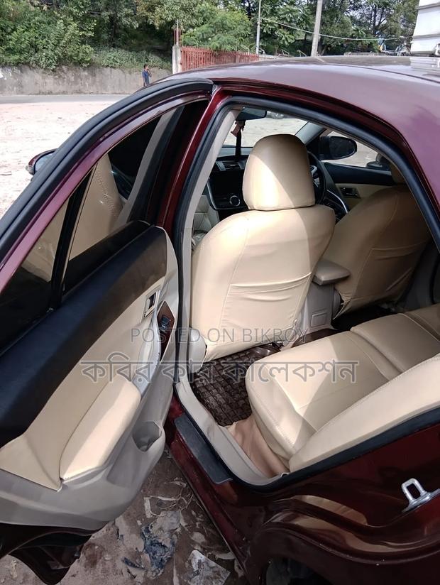 Toyota Premio 2013 Maroon