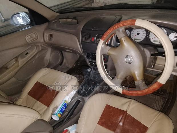 Nissan Sunny 2008 Maroon