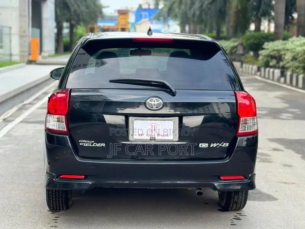 Toyota Corolla Fielder 2014 Black