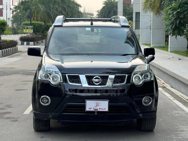 Nissan X-Trail 2012 Black