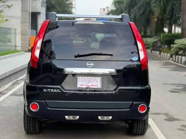 Nissan X-Trail 2012 Black