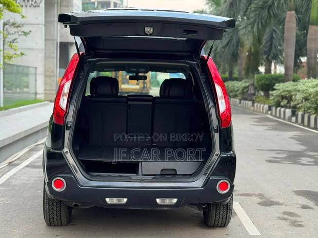 Nissan X-Trail 2012 Black