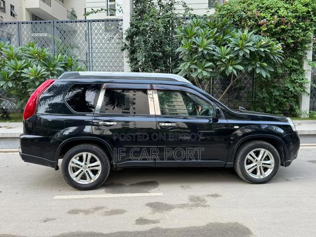 Nissan X-Trail 2012 Black