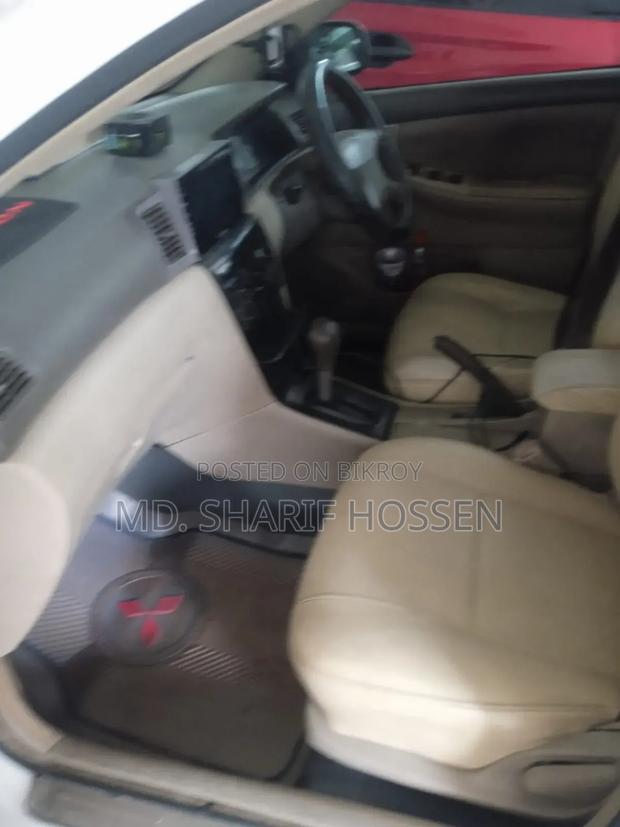 Toyota Corolla 2004 White