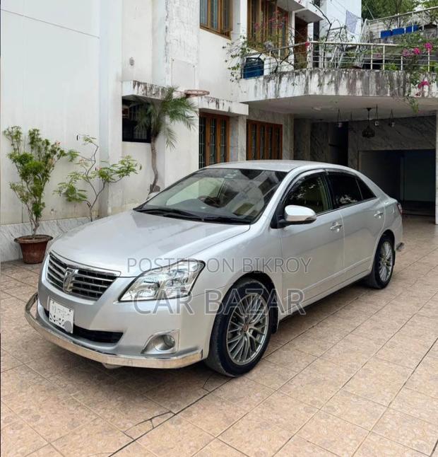 Toyota Premio 1.5 FWD 2013 Silver
