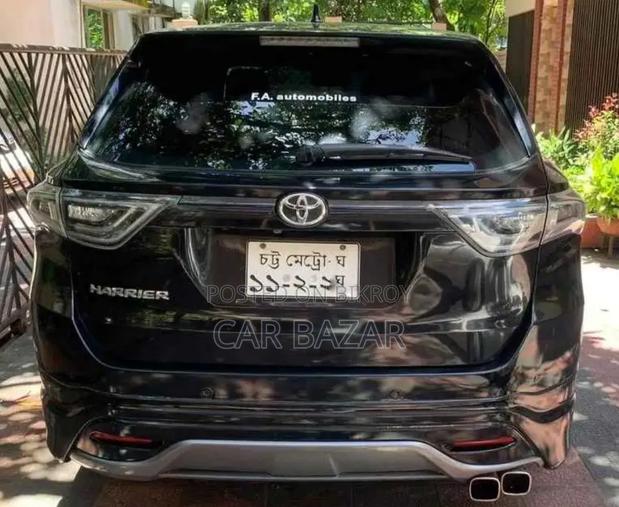 Toyota Harrier 2.0 2014 Black