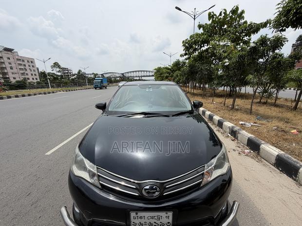 Toyota Axio 2013 Black