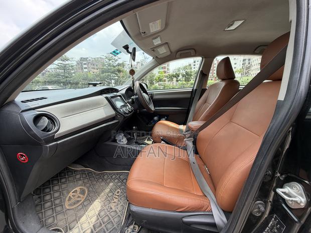 Toyota Axio 2013 Black