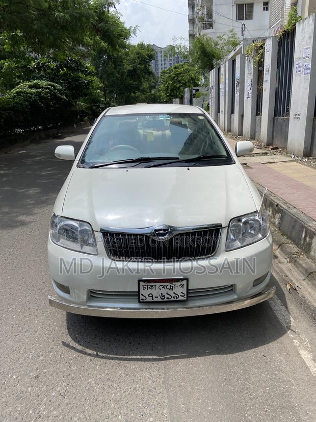 Toyota Corolla 2000 Pearl