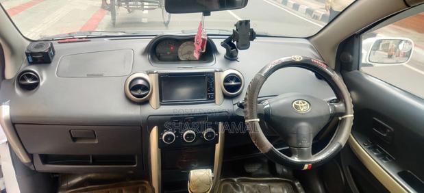 Toyota IST 2005 White