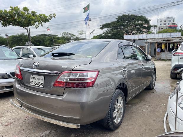 Toyota Premio 2012 Gray