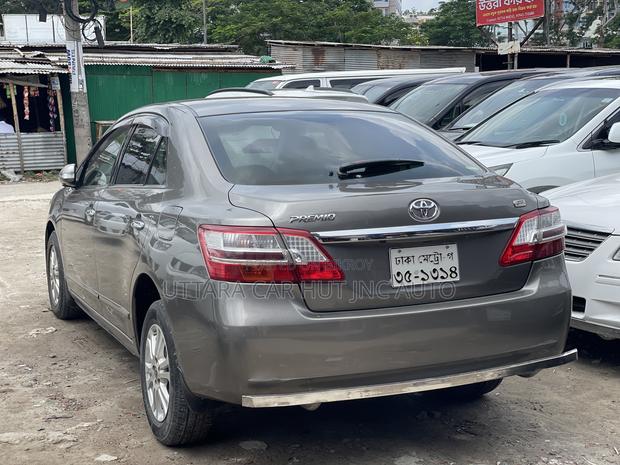 Toyota Premio 2012 Gray