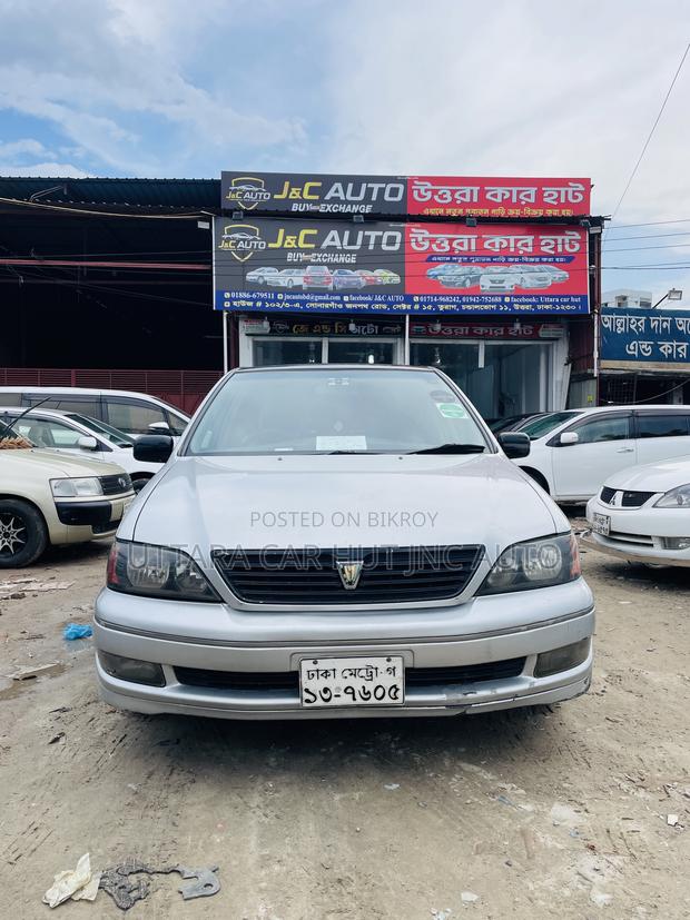 Toyota Vista 1999 Silver