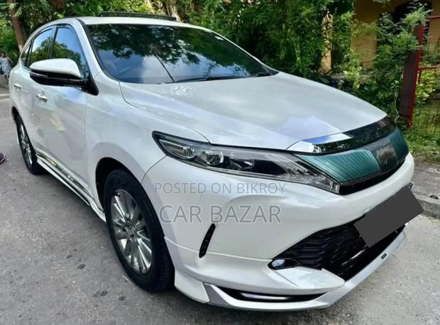 Toyota Harrier 2.0 4WD 2018 Pearl