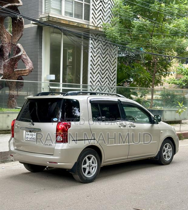 Toyota Raum 1.5 FWD 2005 Beige