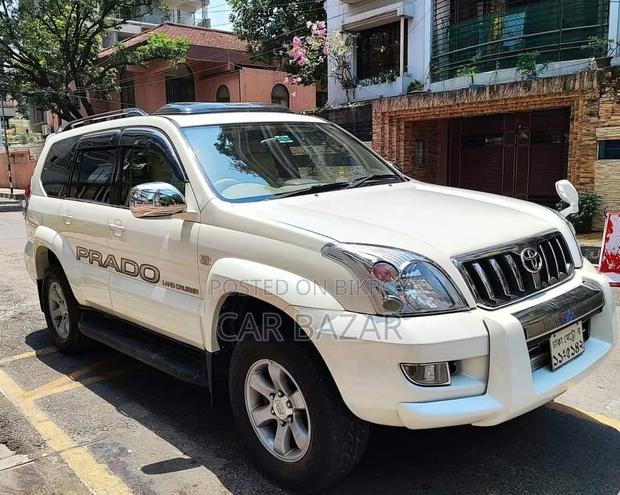 Toyota Land Cruiser Prado 2.7 5dr 2003 White